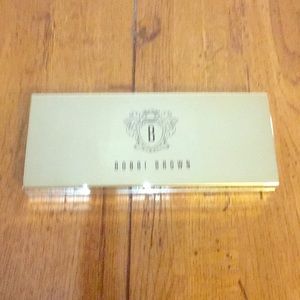 Bobbi Brown Bobbi to Glow Palette